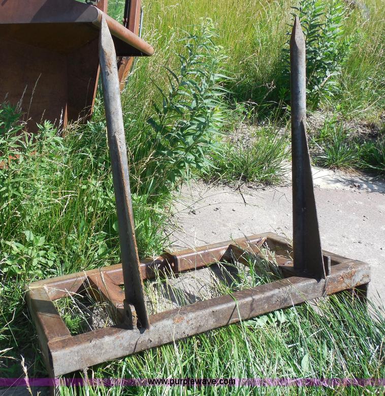 image for item D5978 1964 International F706 tractor