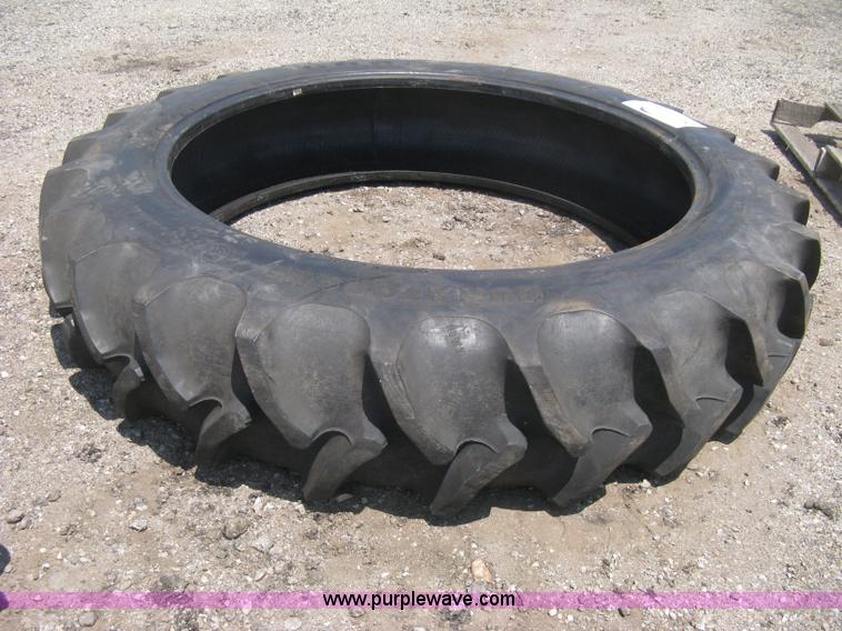 image for item D8446 Goodyear Duratorque DT221 tire