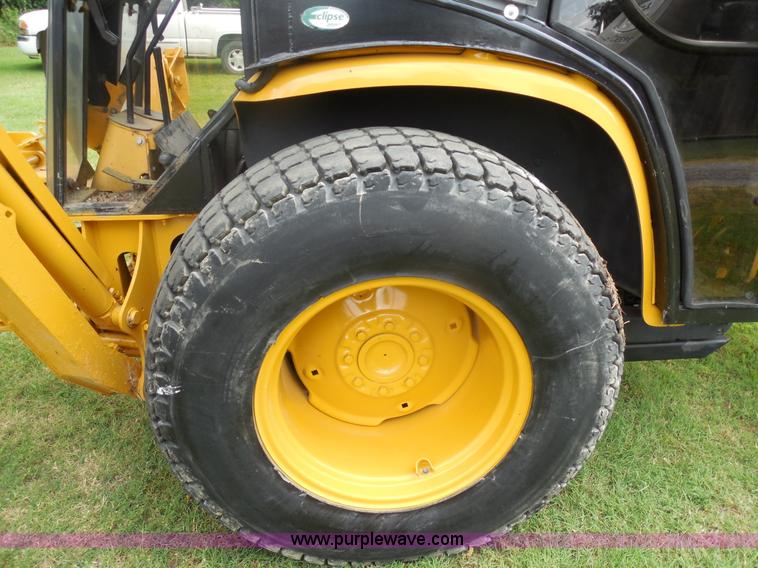 image for item F3225 2005 John Deere 110 TLB tractor loader backhoe