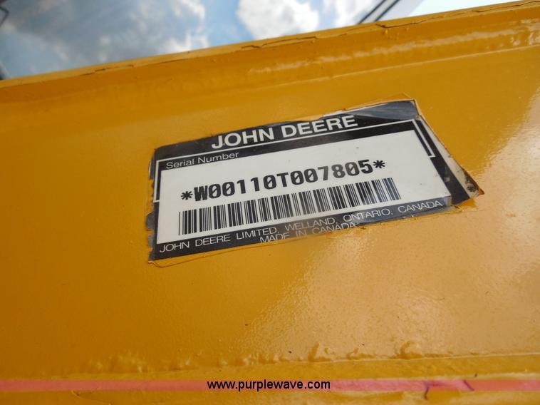 image for item F3225 2005 John Deere 110 TLB tractor loader backhoe