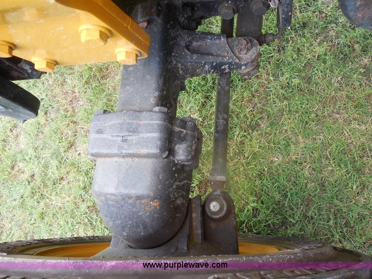 image for item F3225 2005 John Deere 110 TLB tractor loader backhoe