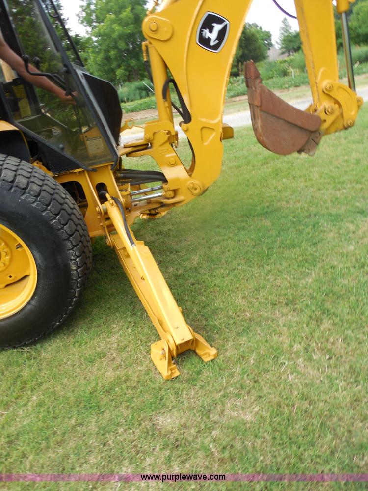 image for item F3225 2005 John Deere 110 TLB tractor loader backhoe
