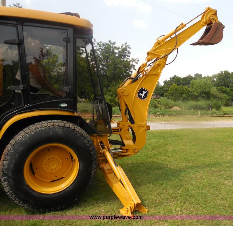 image for item F3225 2005 John Deere 110 TLB tractor loader backhoe