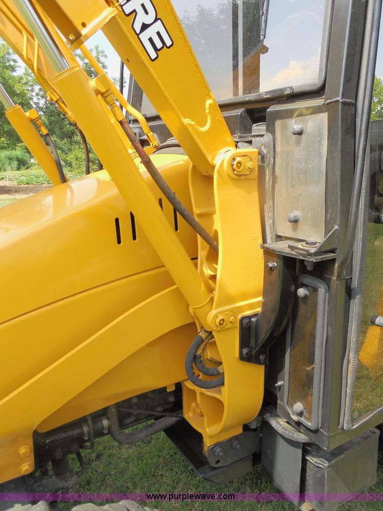 image for item F3225 2005 John Deere 110 TLB tractor loader backhoe