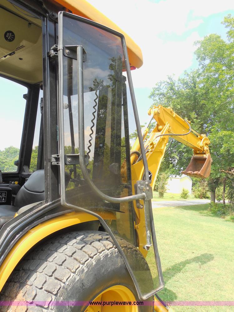 image for item F3225 2005 John Deere 110 TLB tractor loader backhoe