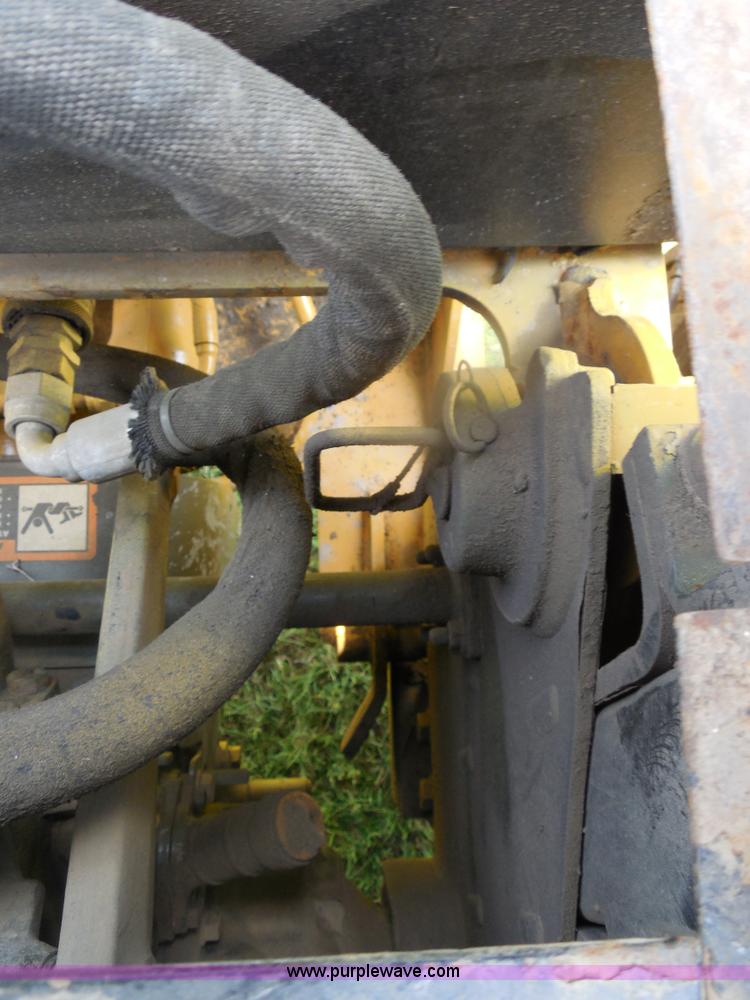 image for item F3225 2005 John Deere 110 TLB tractor loader backhoe