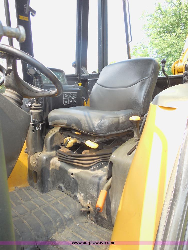 image for item F3225 2005 John Deere 110 TLB tractor loader backhoe
