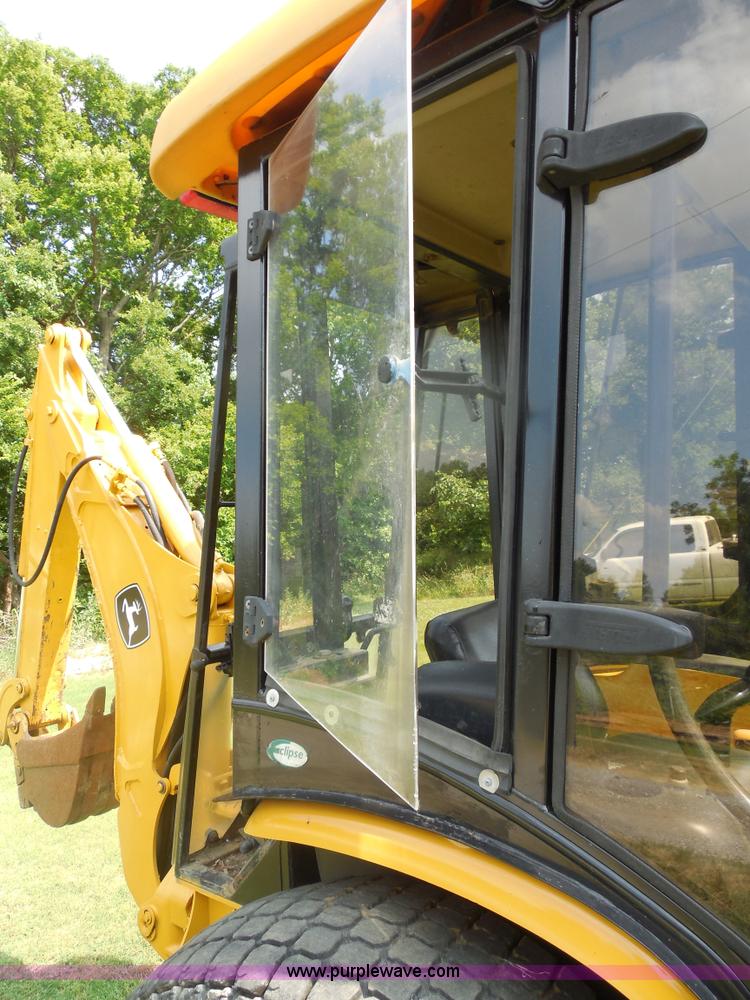 image for item F3225 2005 John Deere 110 TLB tractor loader backhoe