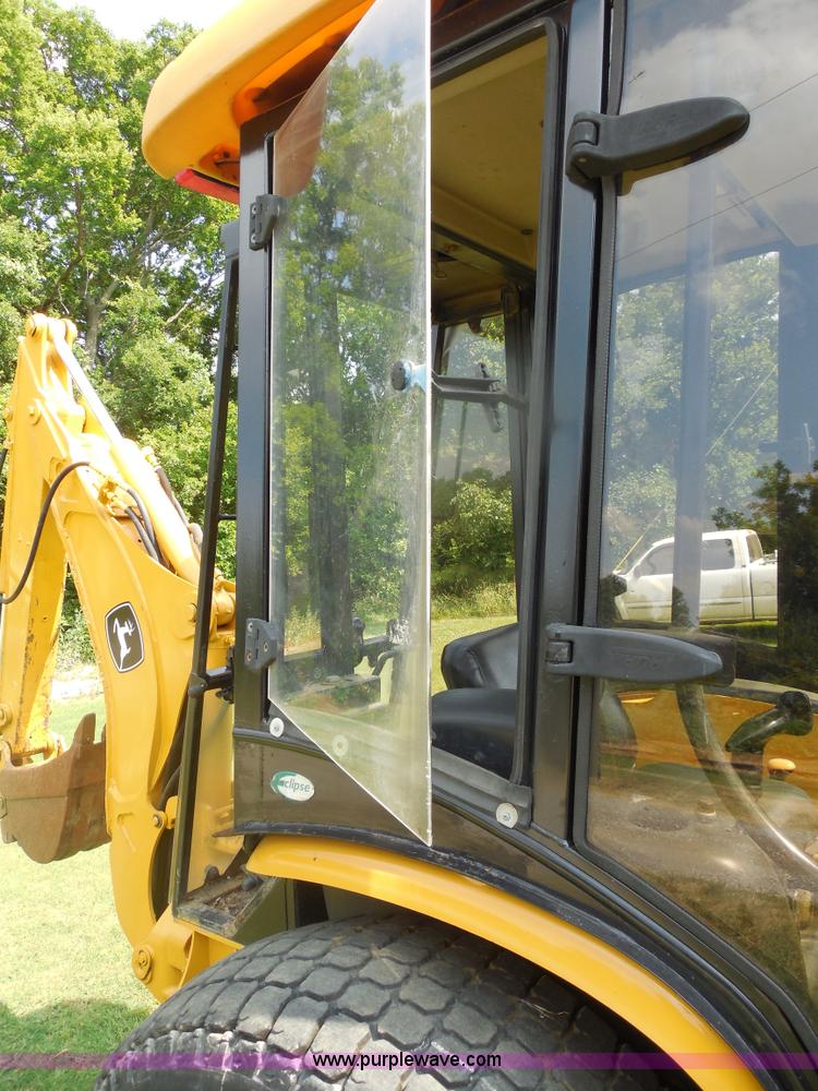 image for item F3225 2005 John Deere 110 TLB tractor loader backhoe