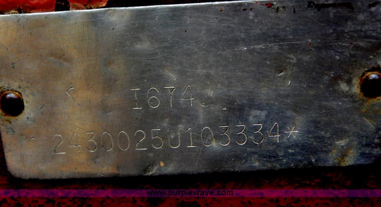 image for item F4021 1975 International 674 tractor