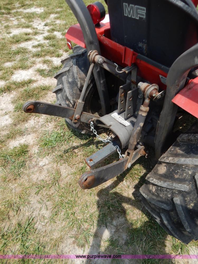 image for item F4023 1986 Massey-Ferguson 1010 tractor