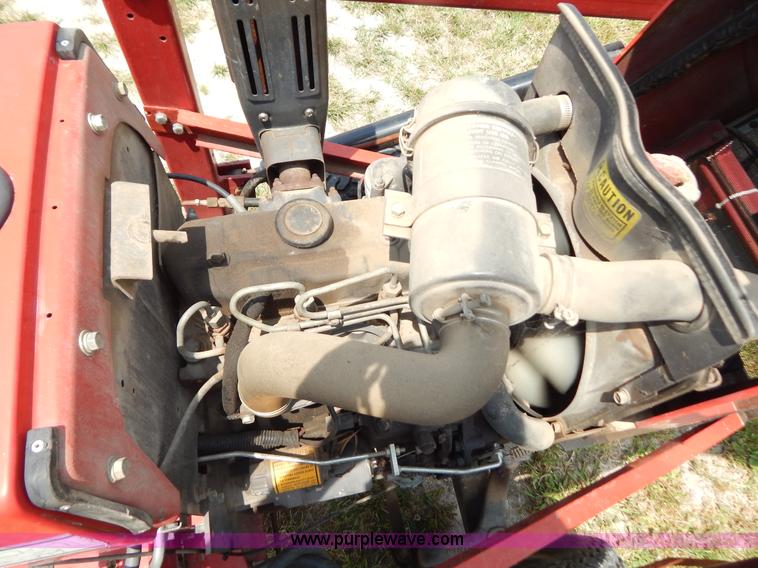 image for item F4023 1986 Massey-Ferguson 1010 tractor