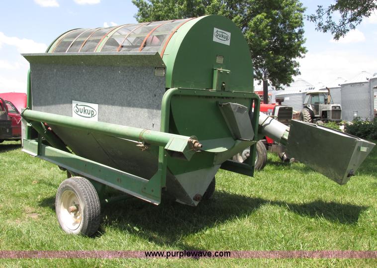 image for item F5155 Sukup B-770 rotary seed cleaner
