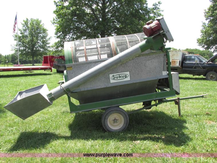 image for item F5155 Sukup B-770 rotary seed cleaner