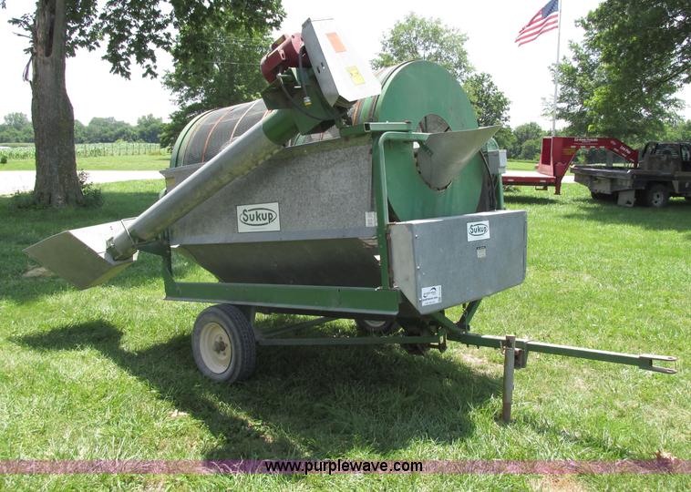 image for item F5155 Sukup B-770 rotary seed cleaner