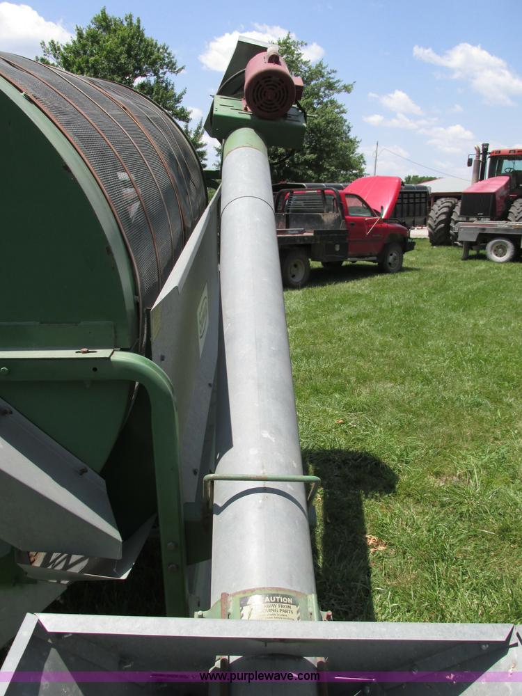 image for item F5155 Sukup B-770 rotary seed cleaner