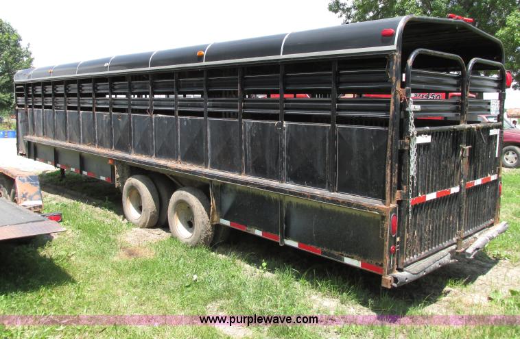 image for item F5156 2001 Coose 32' gooseneck livestock trailer