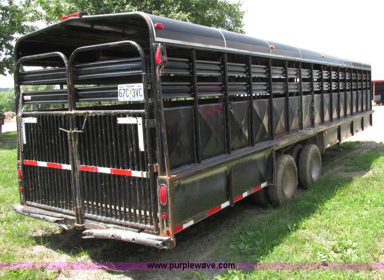 image for item F5156 2001 Coose 32' gooseneck livestock trailer