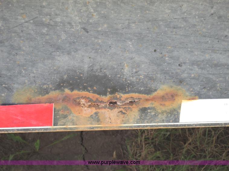 image for item F5156 2001 Coose 32' gooseneck livestock trailer