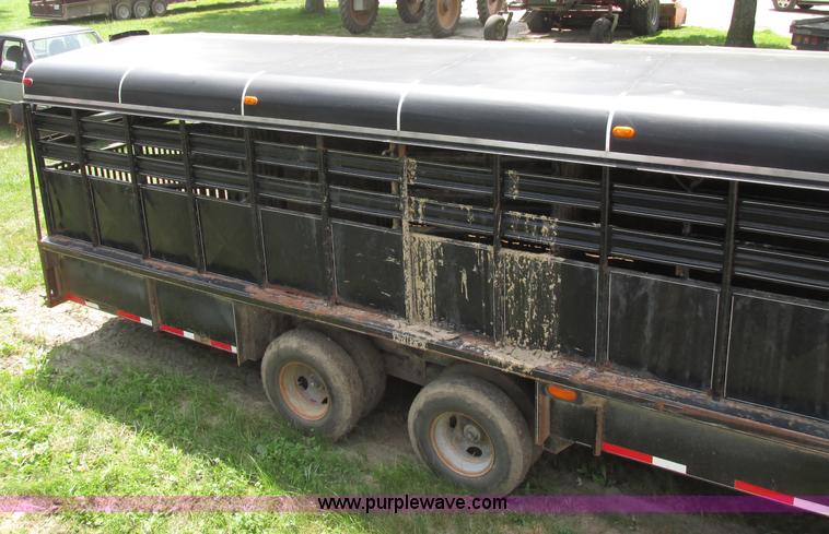 image for item F5156 2001 Coose 32' gooseneck livestock trailer