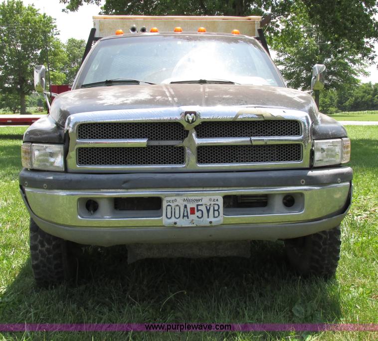 image for item F5157 1995 Dodge Ram 3500 Laramie SLT pickup truck