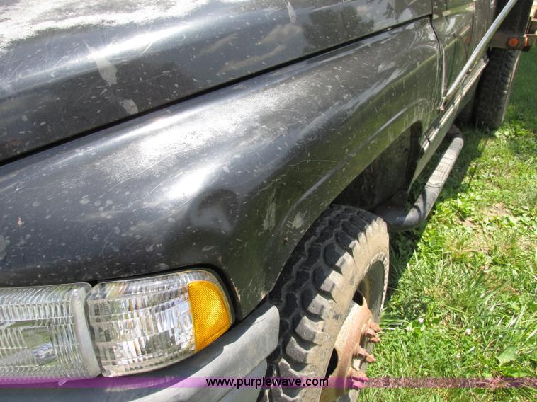 image for item F5157 1995 Dodge Ram 3500 Laramie SLT pickup truck