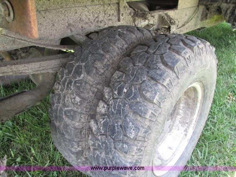 image for item F5157 1995 Dodge Ram 3500 Laramie SLT pickup truck