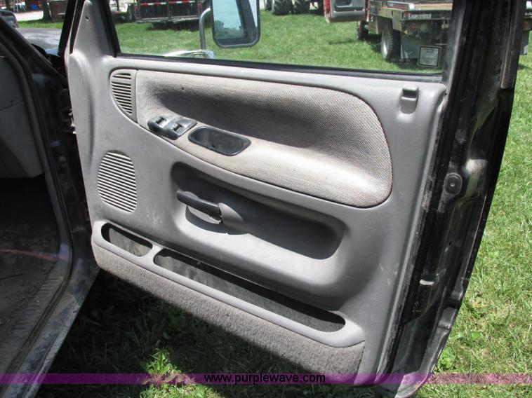 image for item F5157 1995 Dodge Ram 3500 Laramie SLT pickup truck
