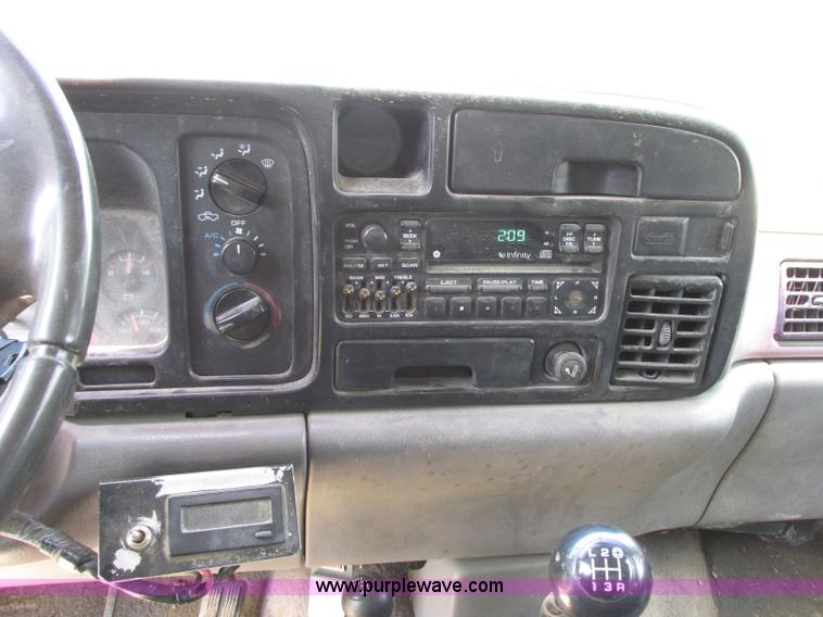 image for item F5157 1995 Dodge Ram 3500 Laramie SLT pickup truck