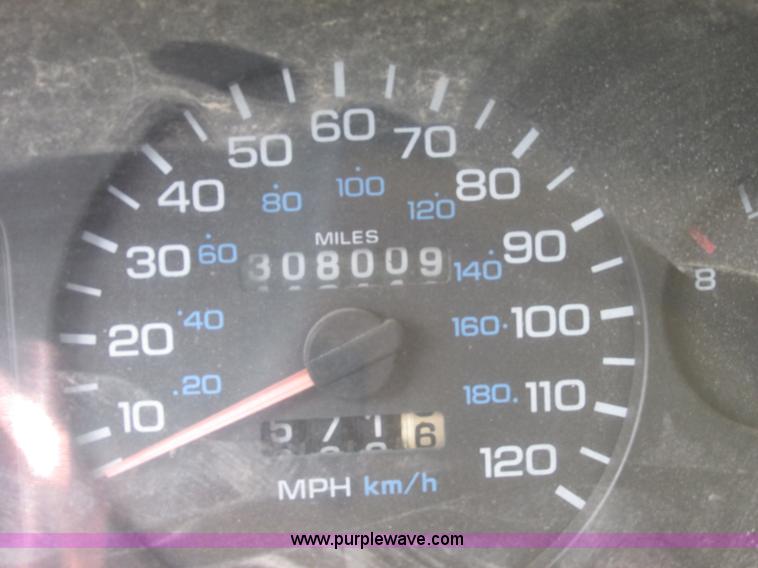 image for item F5157 1995 Dodge Ram 3500 Laramie SLT pickup truck