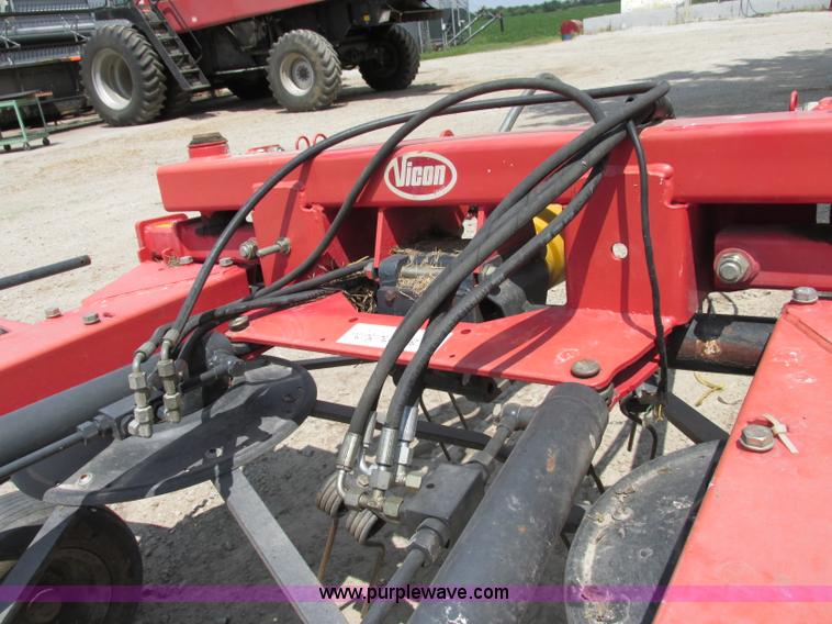 image for item F5158 Vicon Fanex 833T six basket tedder