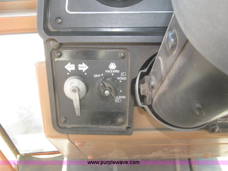 image for item F7001 1984 Allis Chalmers 8070 MFWD tractor