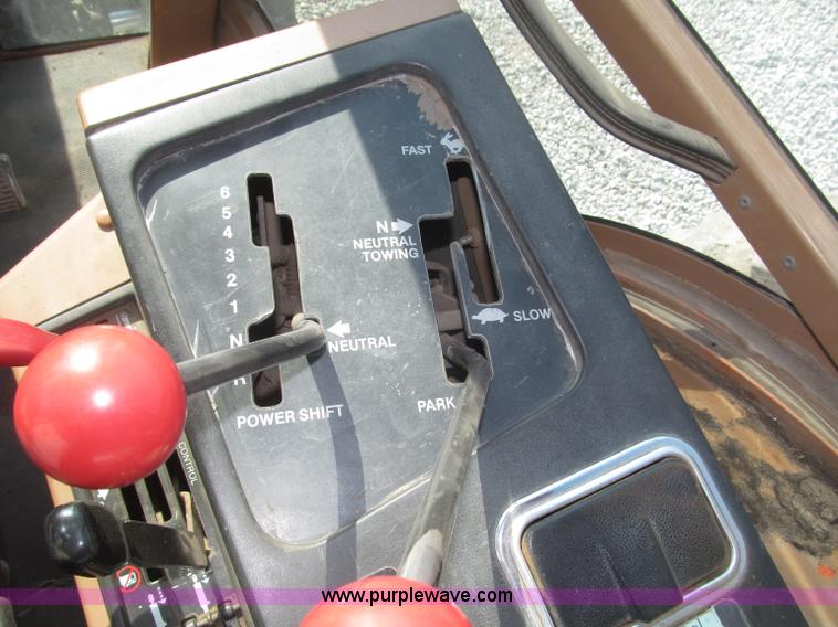 image for item F7001 1984 Allis Chalmers 8070 MFWD tractor