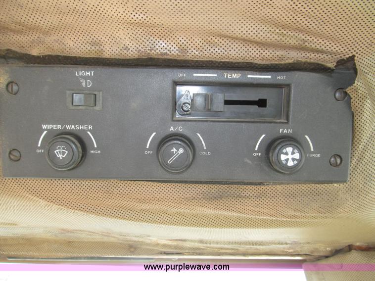 image for item F7001 1984 Allis Chalmers 8070 MFWD tractor