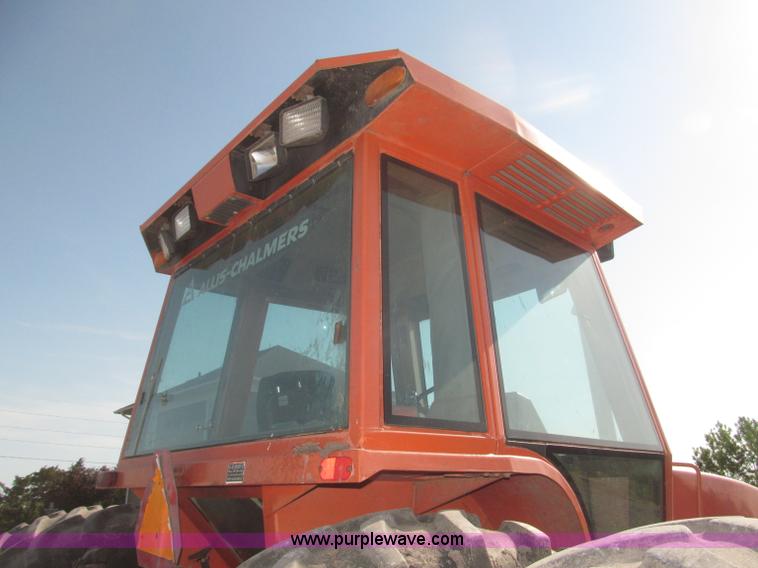 image for item F7001 1984 Allis Chalmers 8070 MFWD tractor