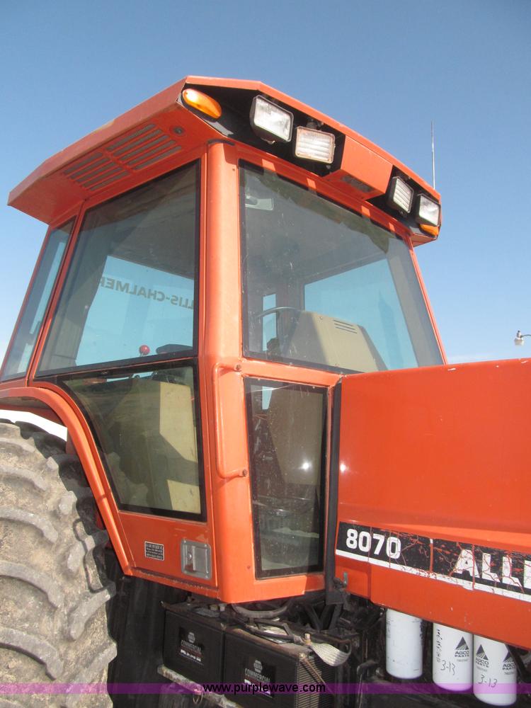 image for item F7001 1984 Allis Chalmers 8070 MFWD tractor