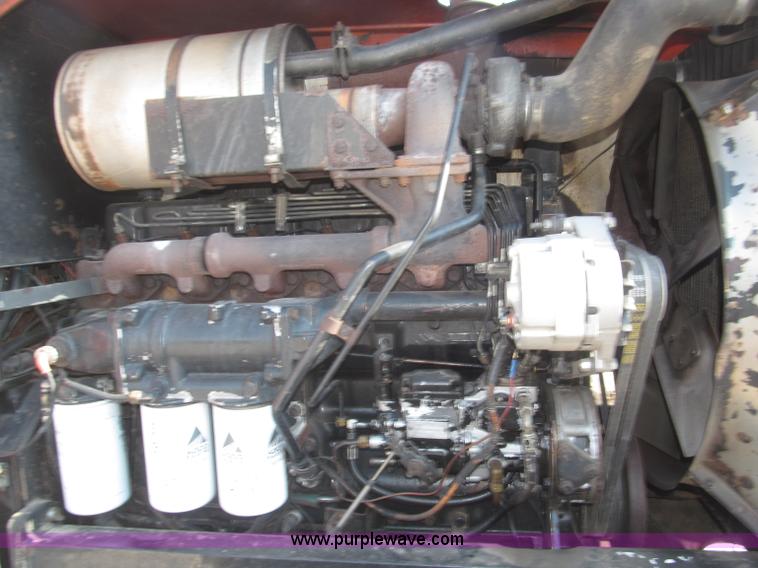 image for item F7001 1984 Allis Chalmers 8070 MFWD tractor