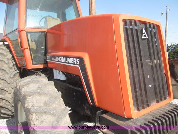 image for item F7001 1984 Allis Chalmers 8070 MFWD tractor