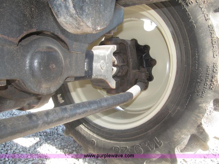 image for item F7001 1984 Allis Chalmers 8070 MFWD tractor