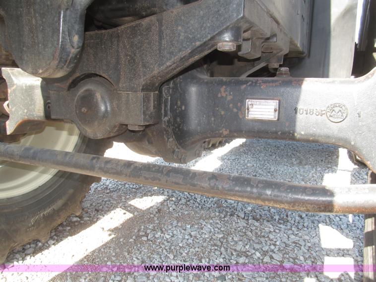 image for item F7001 1984 Allis Chalmers 8070 MFWD tractor