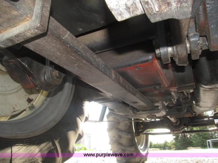 image for item F7001 1984 Allis Chalmers 8070 MFWD tractor