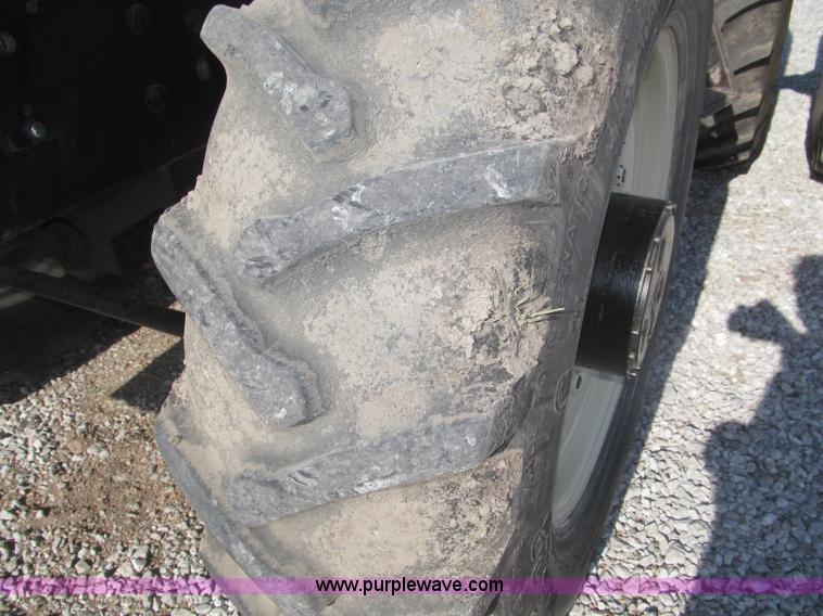 image for item F7001 1984 Allis Chalmers 8070 MFWD tractor