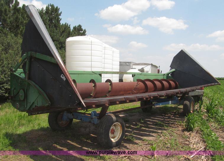 image for item F7005 John Deere 224 rigid platform header