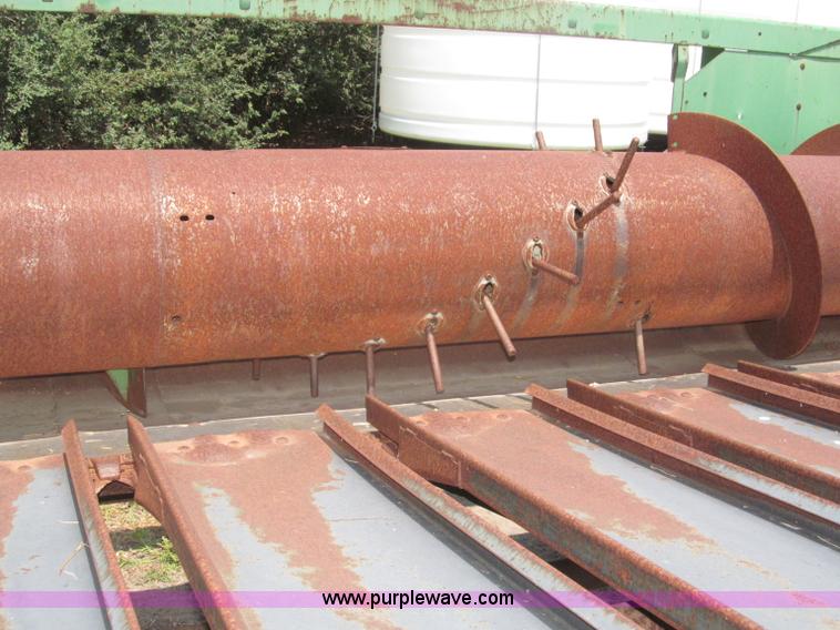 image for item F7005 John Deere 224 rigid platform header