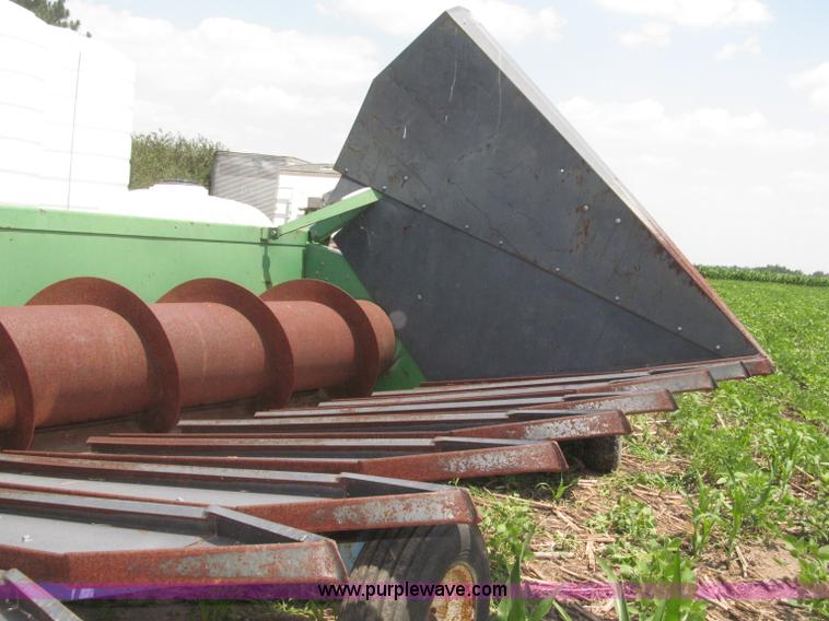 image for item F7005 John Deere 224 rigid platform header