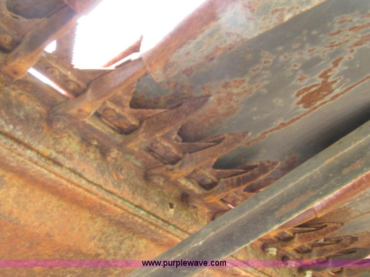 image for item F7005 John Deere 224 rigid platform header