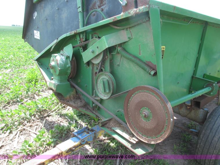 image for item F7005 John Deere 224 rigid platform header