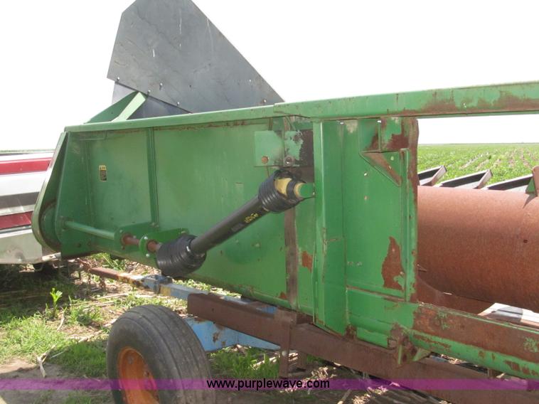 image for item F7005 John Deere 224 rigid platform header