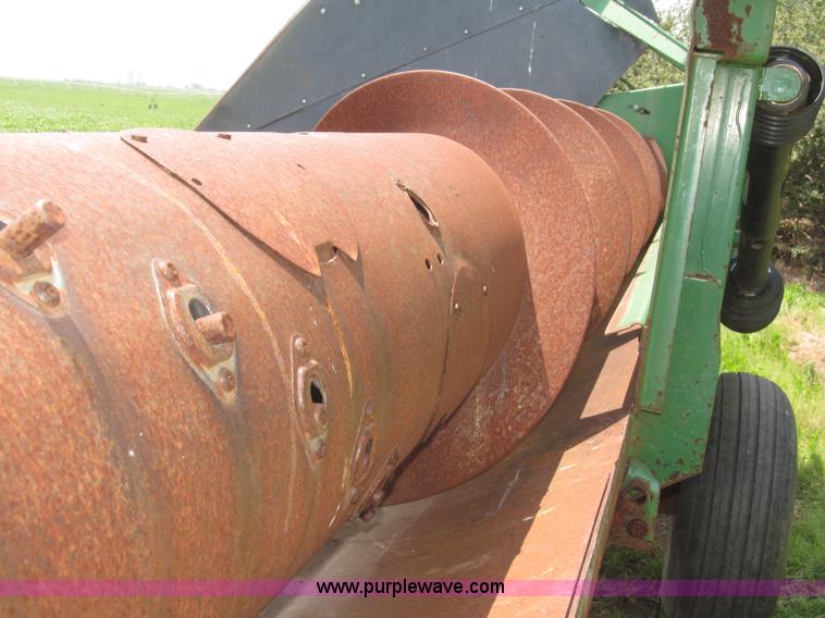 image for item F7005 John Deere 224 rigid platform header