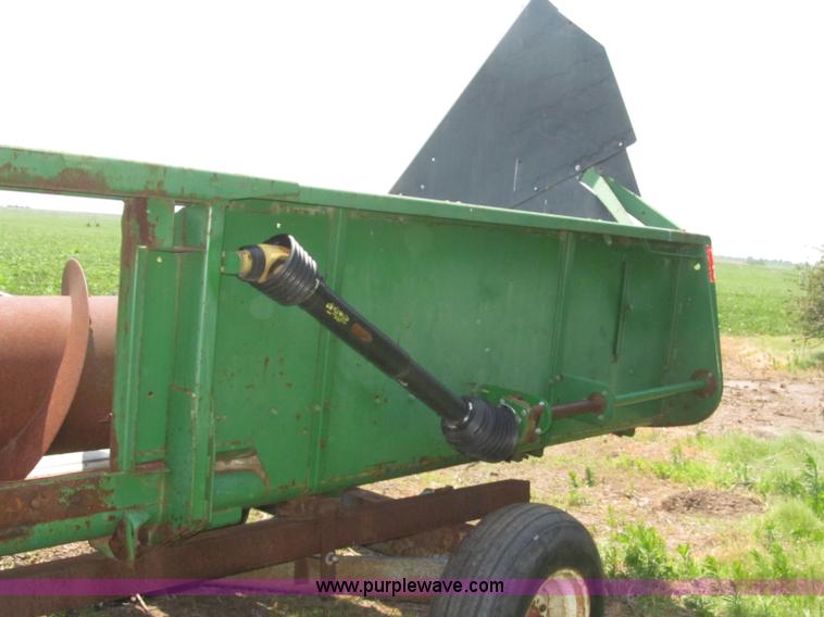 image for item F7005 John Deere 224 rigid platform header